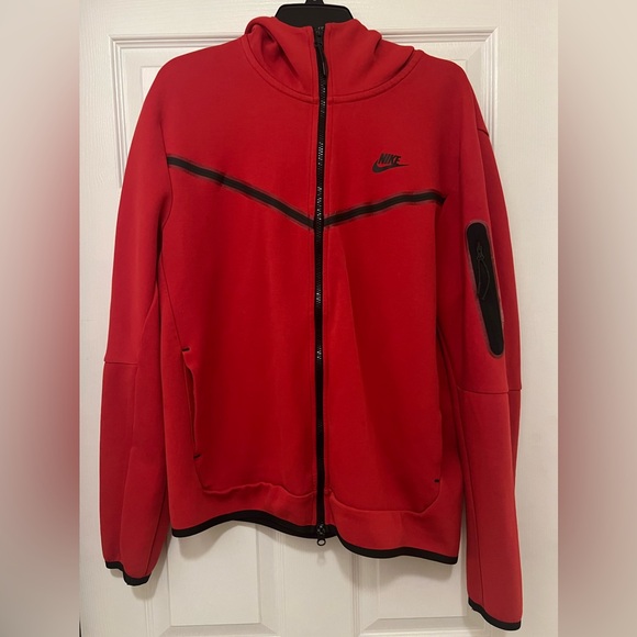 Nike Tech Men's Red Jacket - Picture 1 of 5
